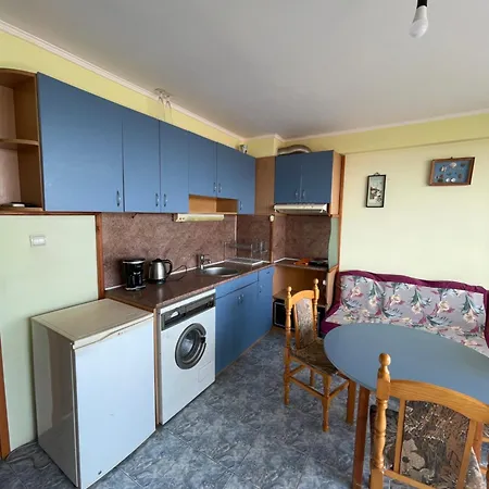 Апартаменти Comfortable In Светий Влас